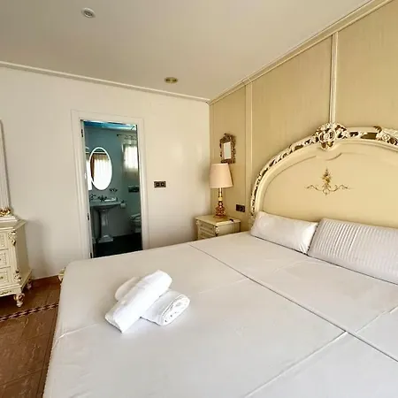 Apartment Rococo En El Centro De Alicante